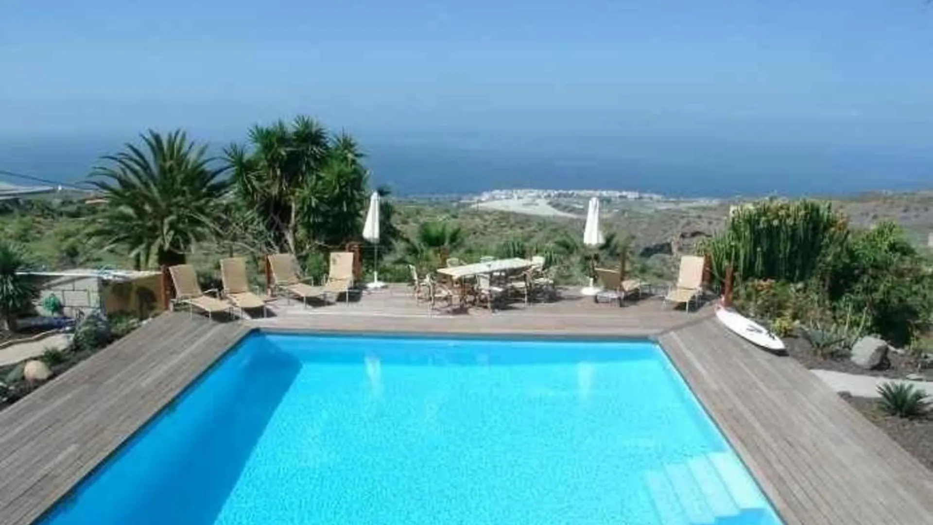 Charmantes Ferienhaus In Guia De Isora Mit Garten