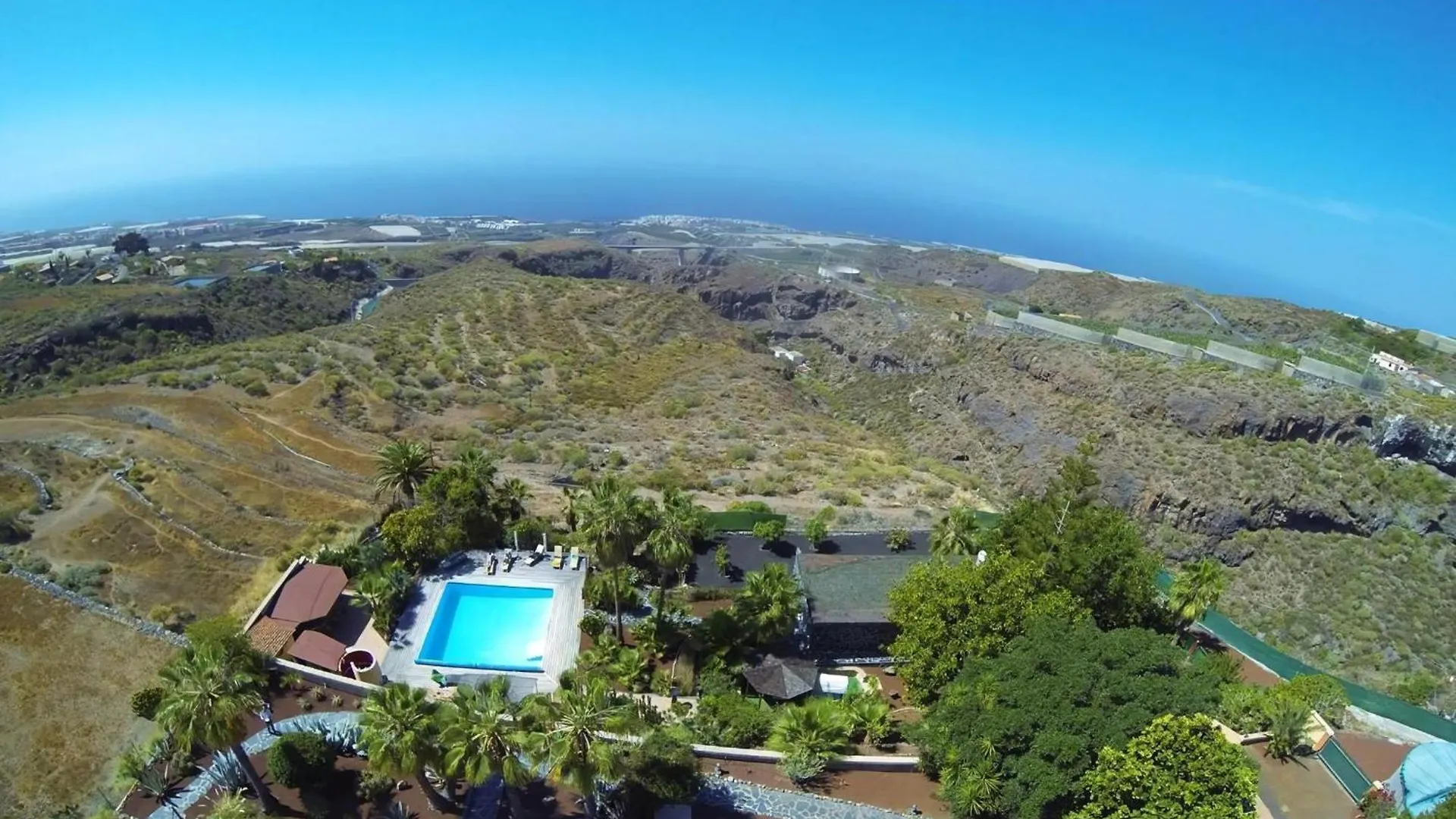 Charmantes Ferienhaus In Guia De Isora Mit Garten Spain