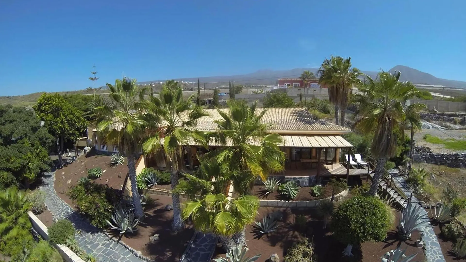 Holiday home Charmantes Ferienhaus In Guia De Isora Mit Garten Spain